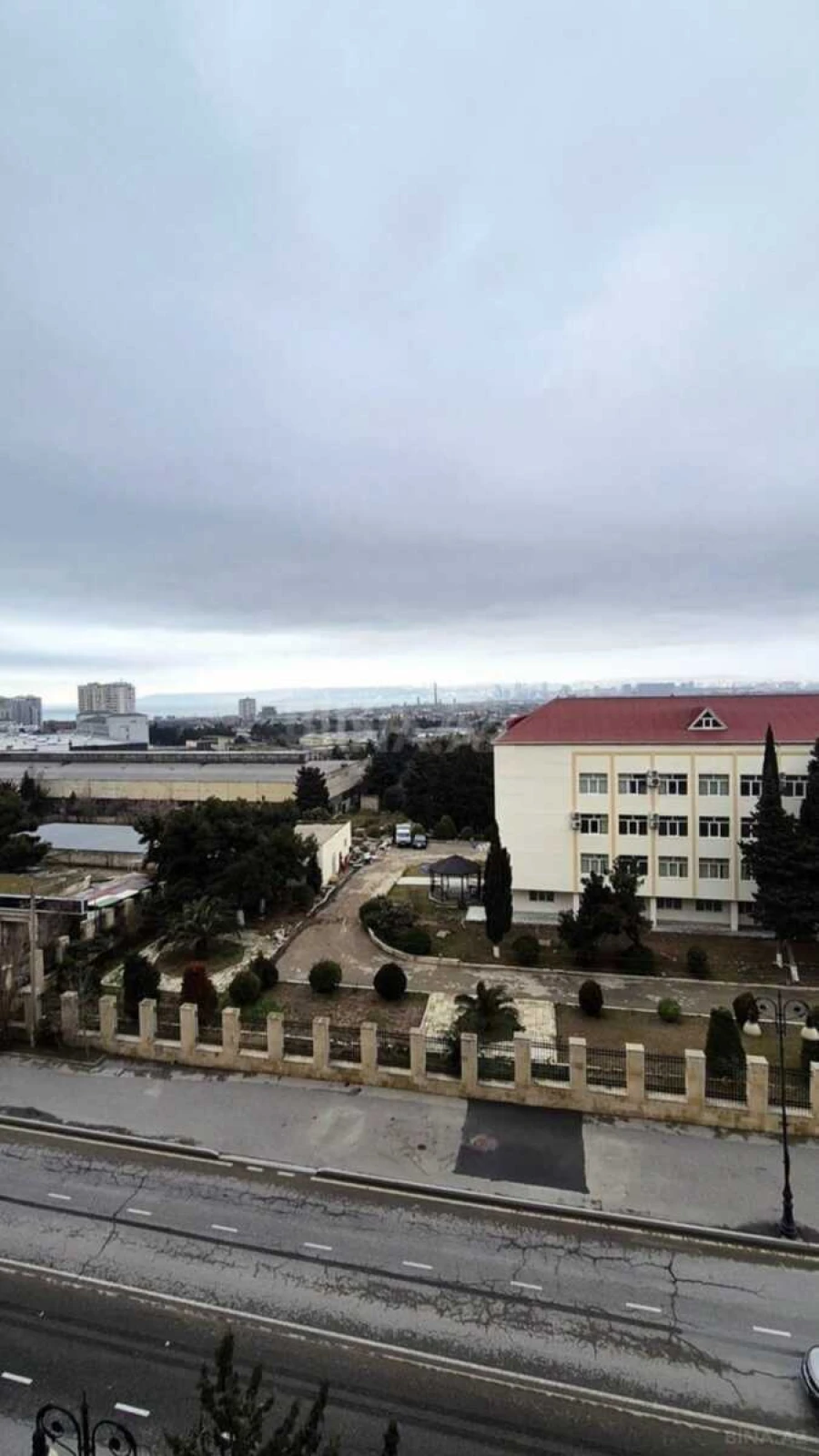 Satılır 3 otaqlı mənzil 90 m²