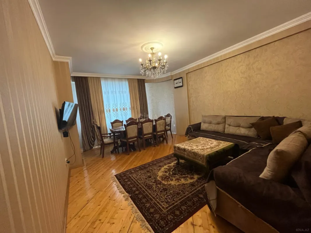 Satılır 3 otaqlı mənzil 105 m²