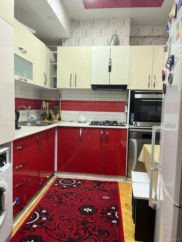 Satılır 3 otaqlı mənzil 105 m²