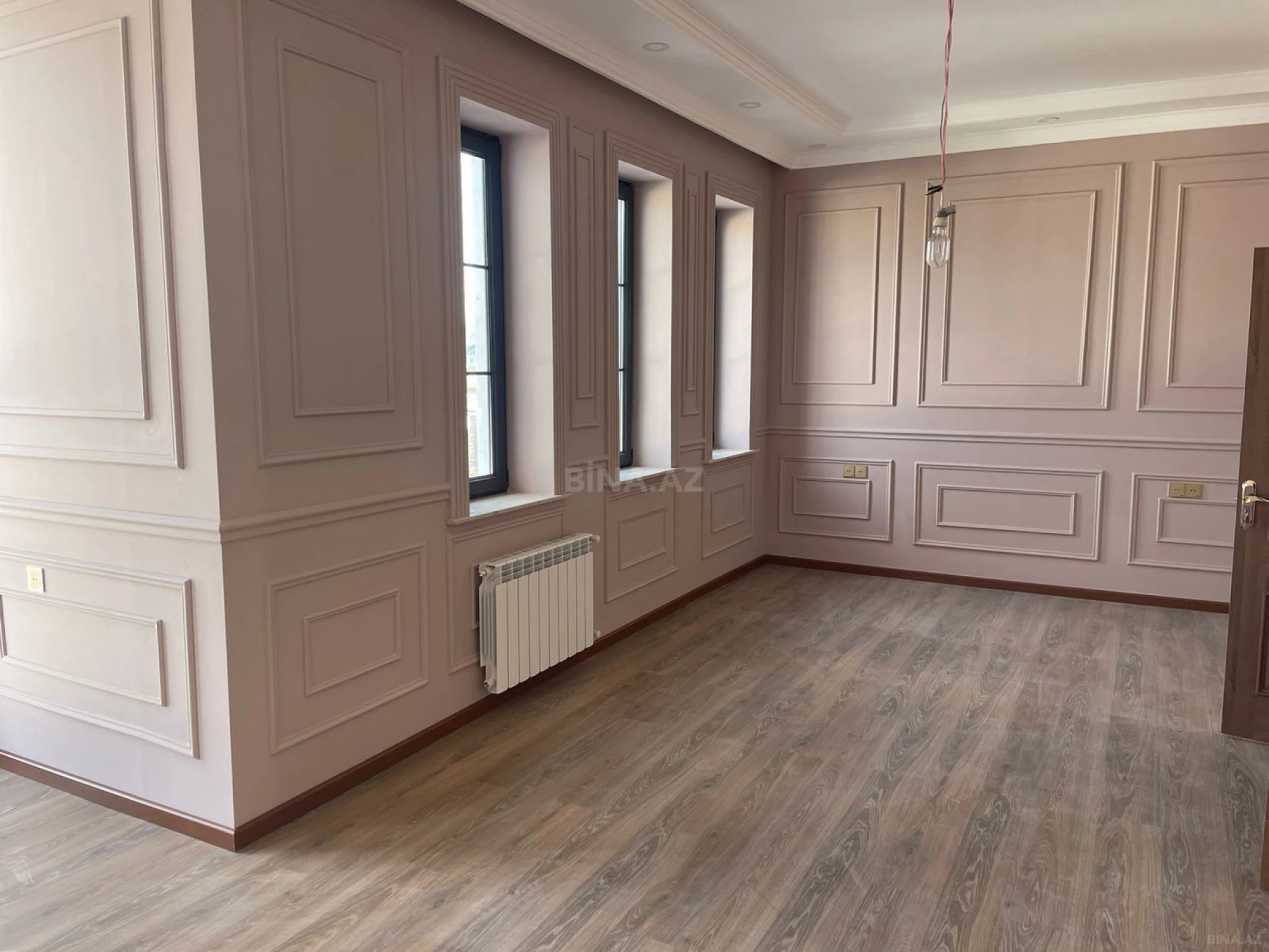 Satılır 7 otaqlı həyət evi 260 m²