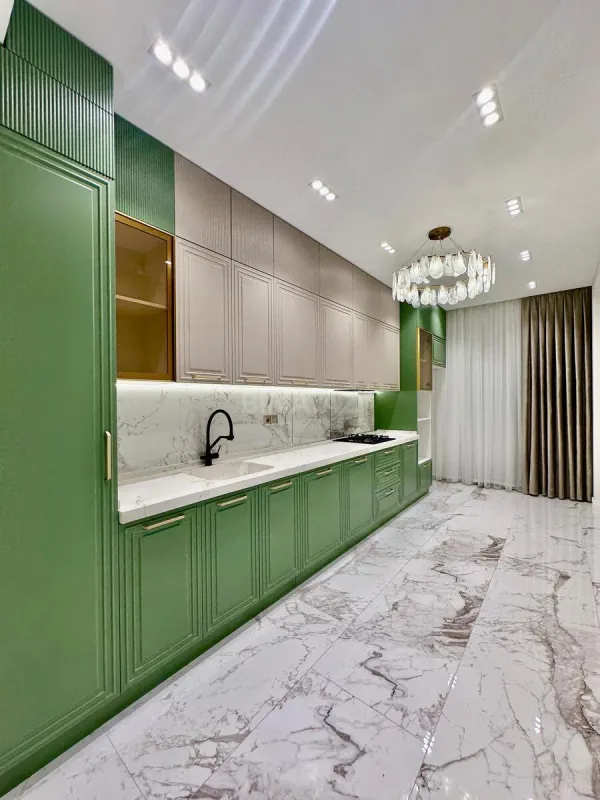 Satılır 3 otaqlı mənzil 130 m²