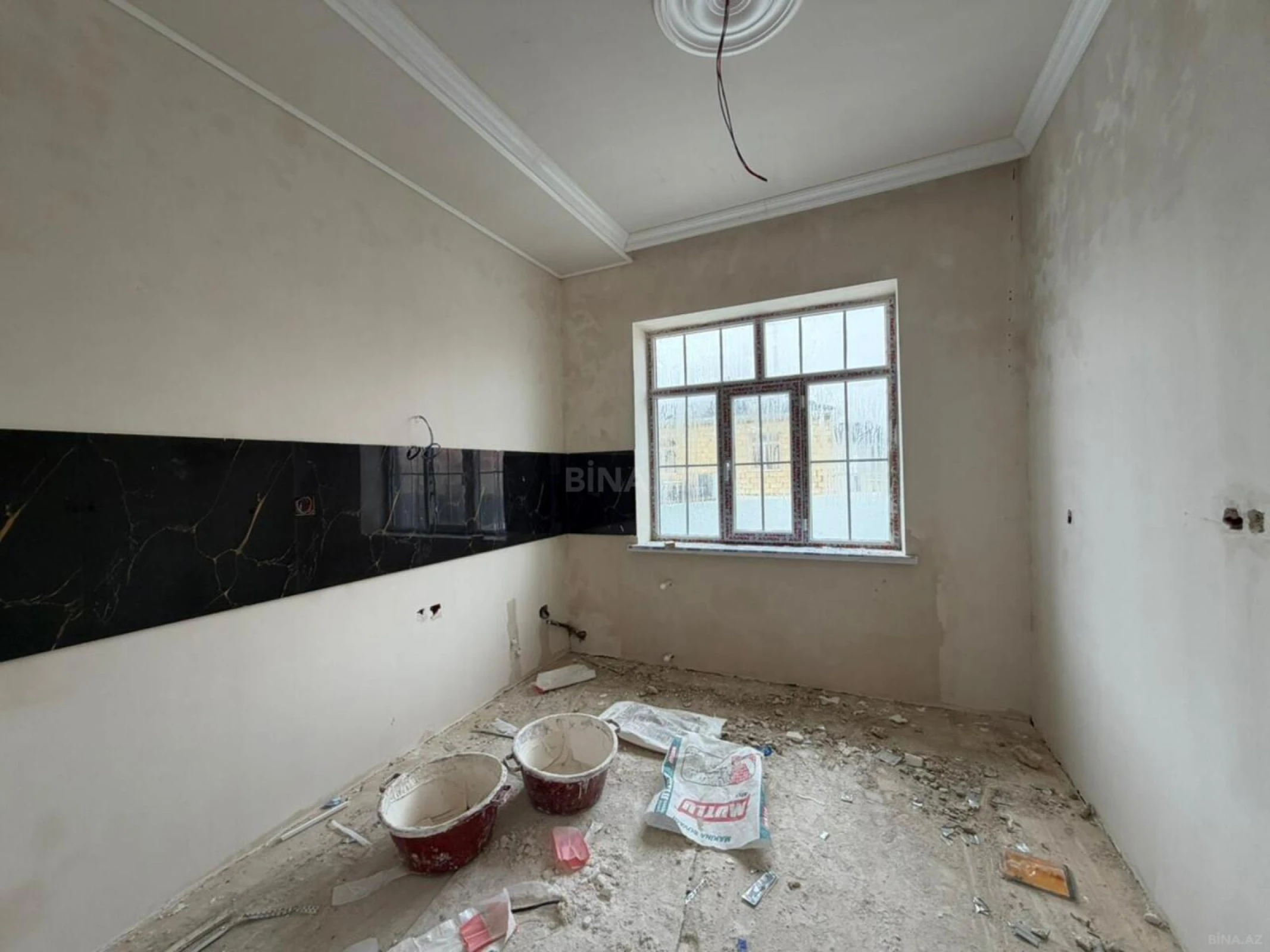 Satılır 2 otaqlı həyət evi 75 m²