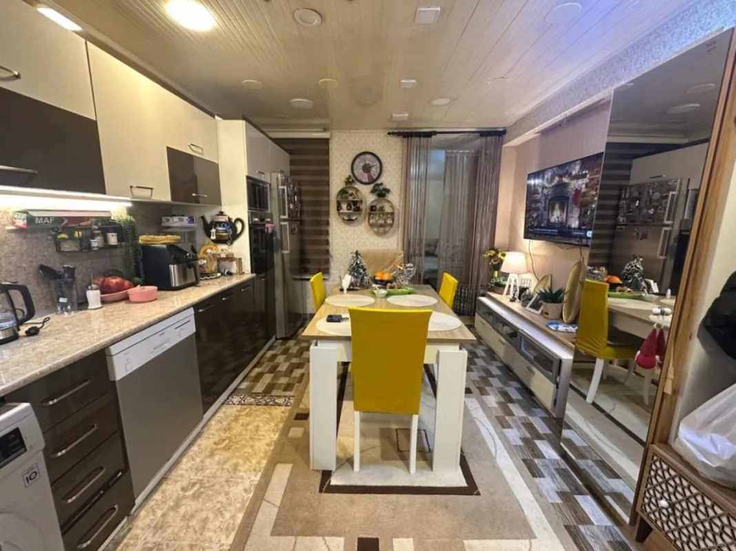 Satılır 3 otaqlı mənzil 77 m²