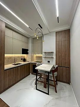 Kirayə verilir 2 otaqlı mənzil 70 m²