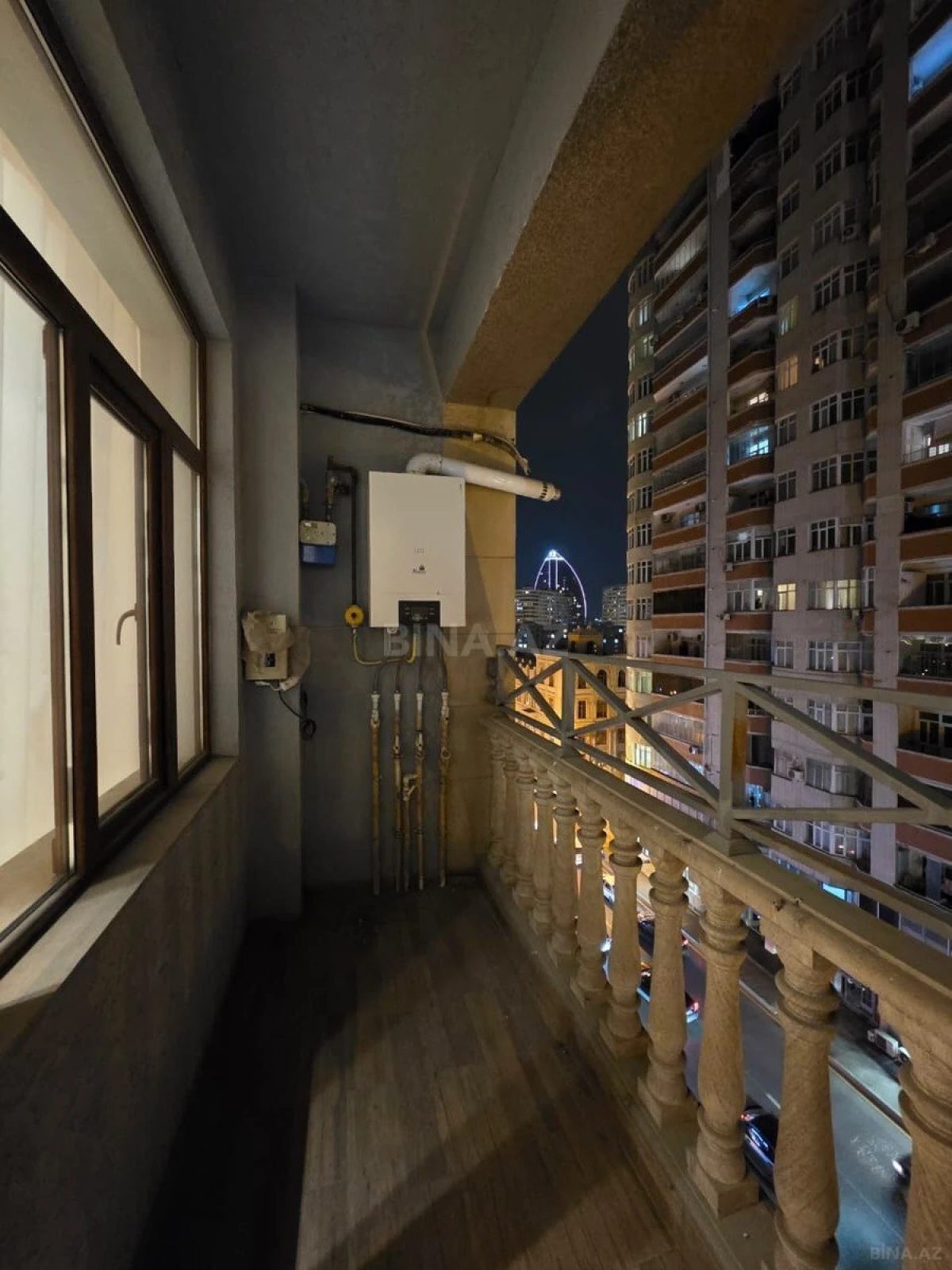 Satılır 3 otaqlı mənzil 155 m²