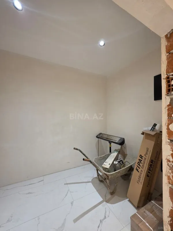 Satılır 3 otaqlı mənzil 155 m²