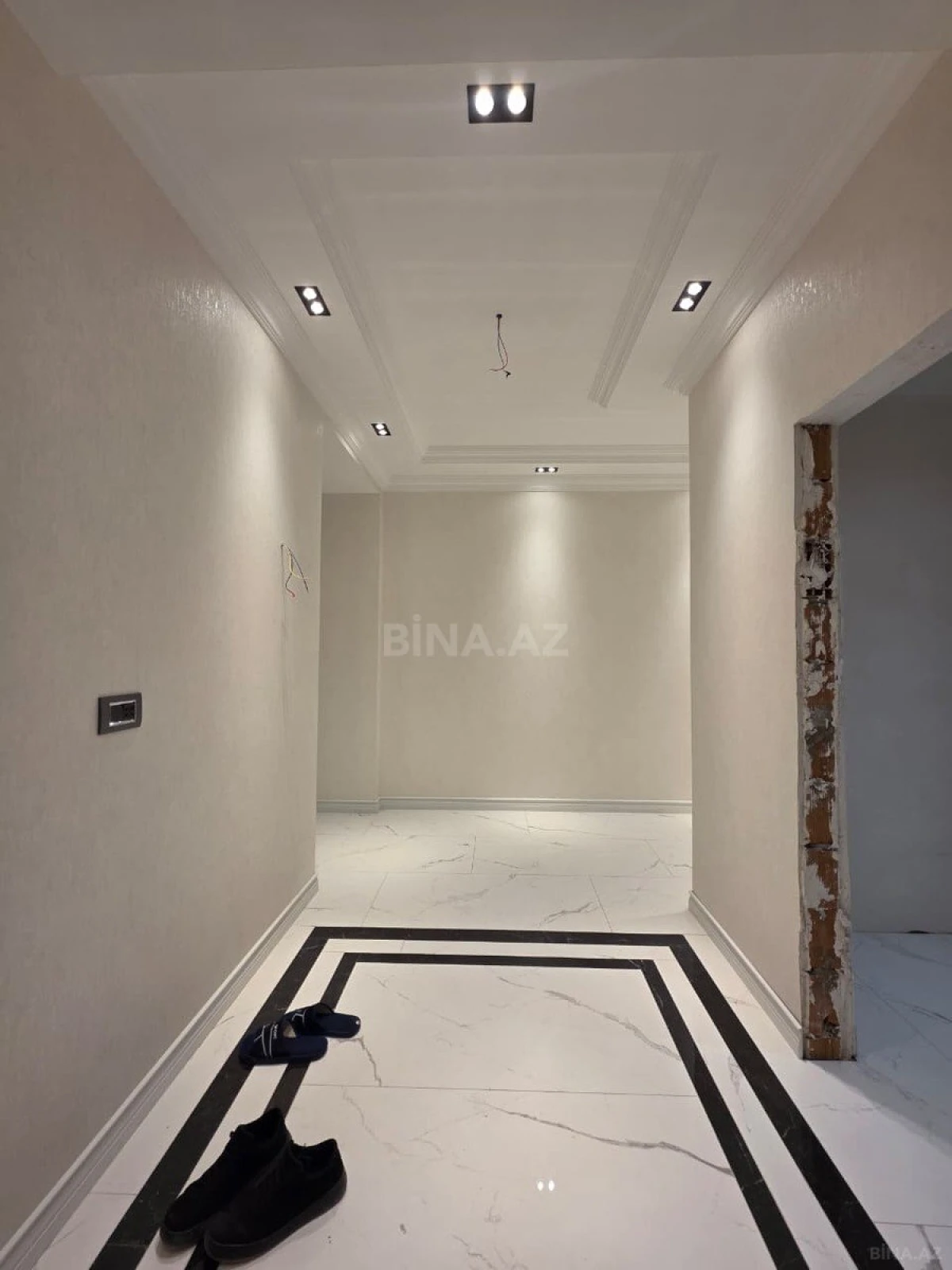 Satılır 3 otaqlı mənzil 155 m²