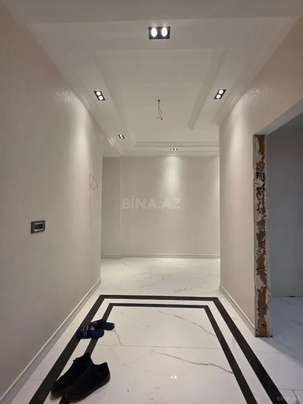 Satılır 3 otaqlı mənzil 155 m²