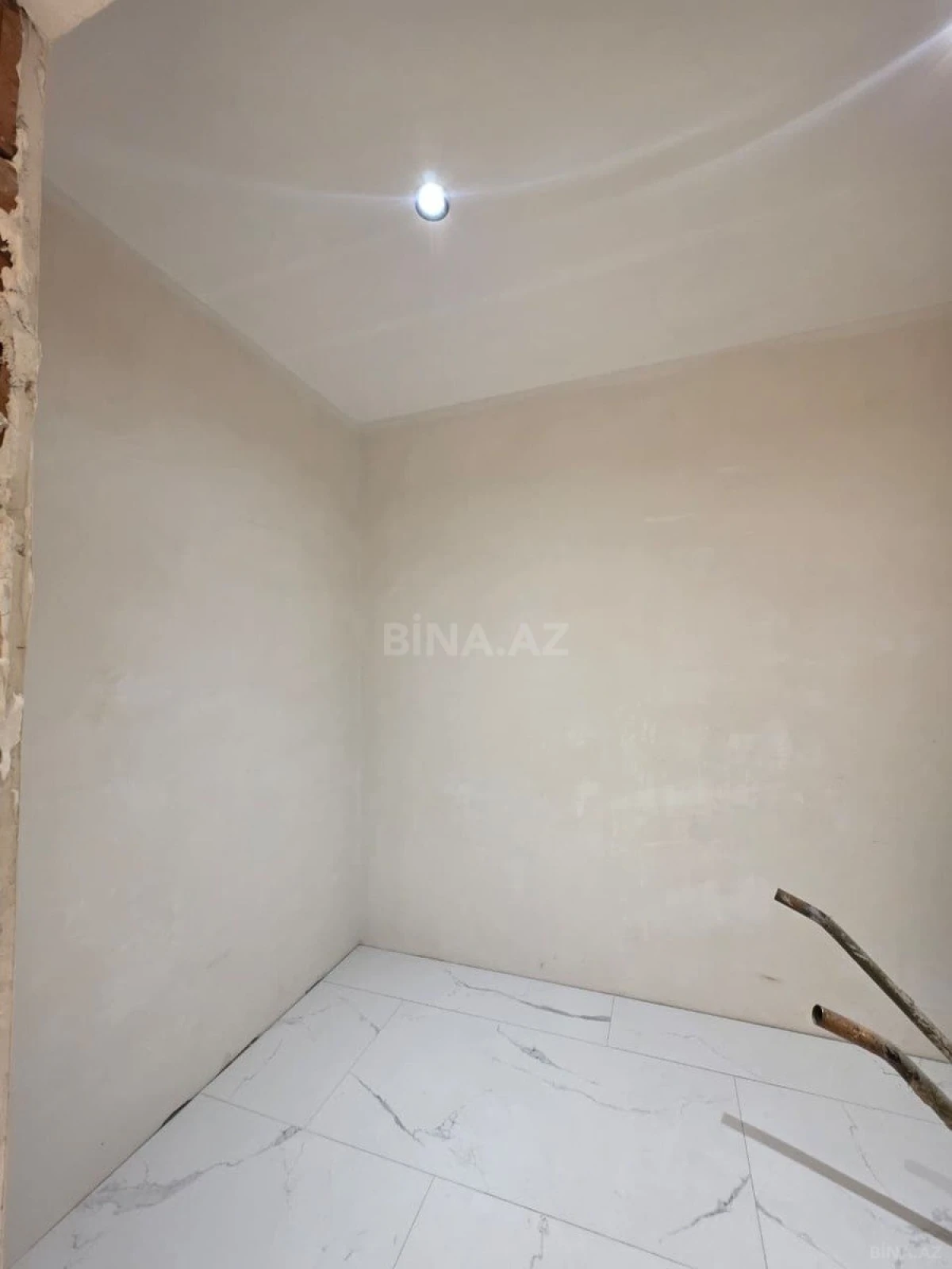 Satılır 3 otaqlı mənzil 155 m²