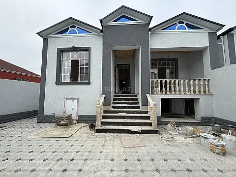 Satılır 3 otaqlı həyət evi 100 m² — Bakı 3 otaq 100.00 m²