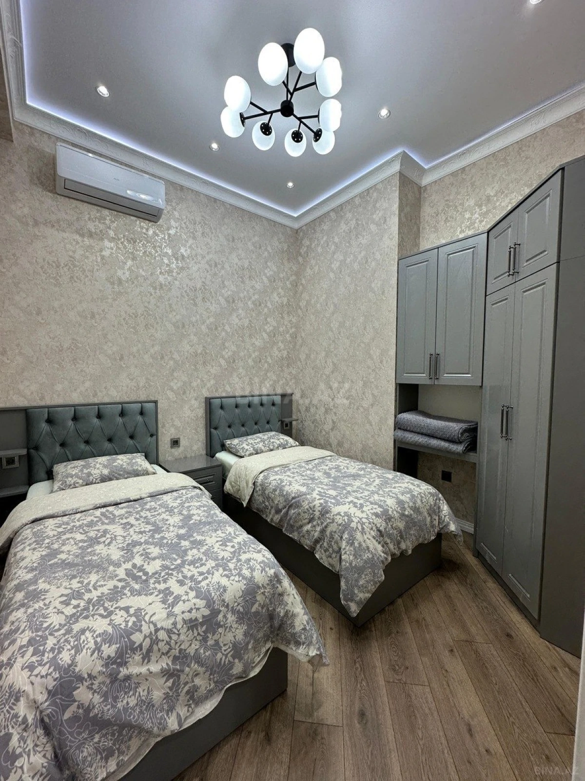 Satılır 3 otaqlı mənzil 95 m²