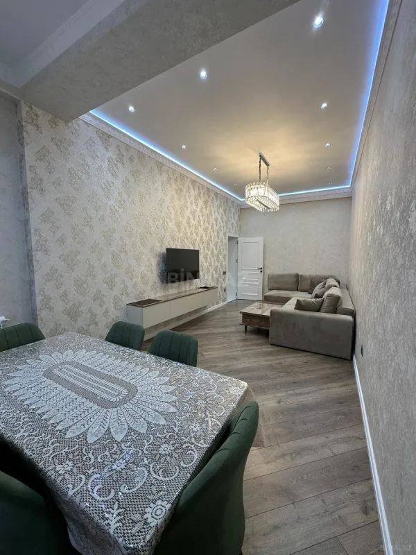 Satılır 3 otaqlı mənzil 95 m²