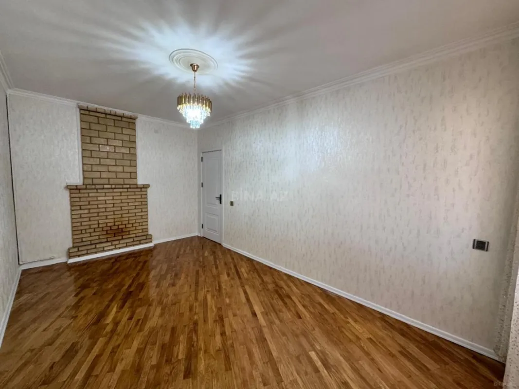 Satılır 4 otaqlı mənzil 90 m²