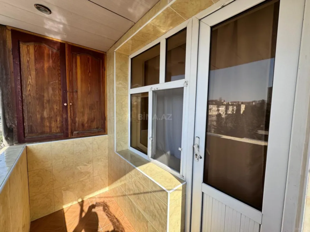 Satılır 4 otaqlı mənzil 90 m²