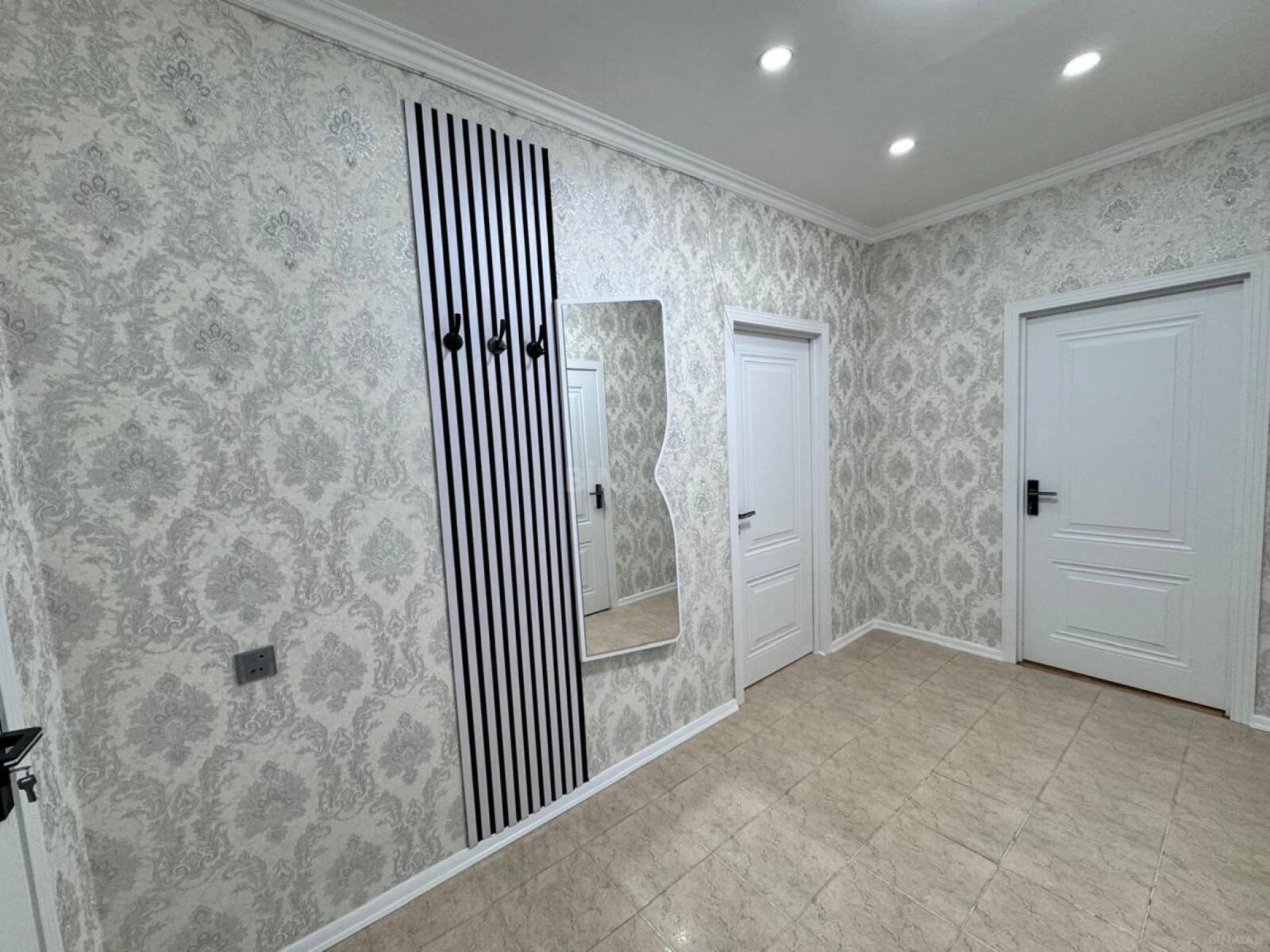 Satılır 4 otaqlı mənzil 90 m²