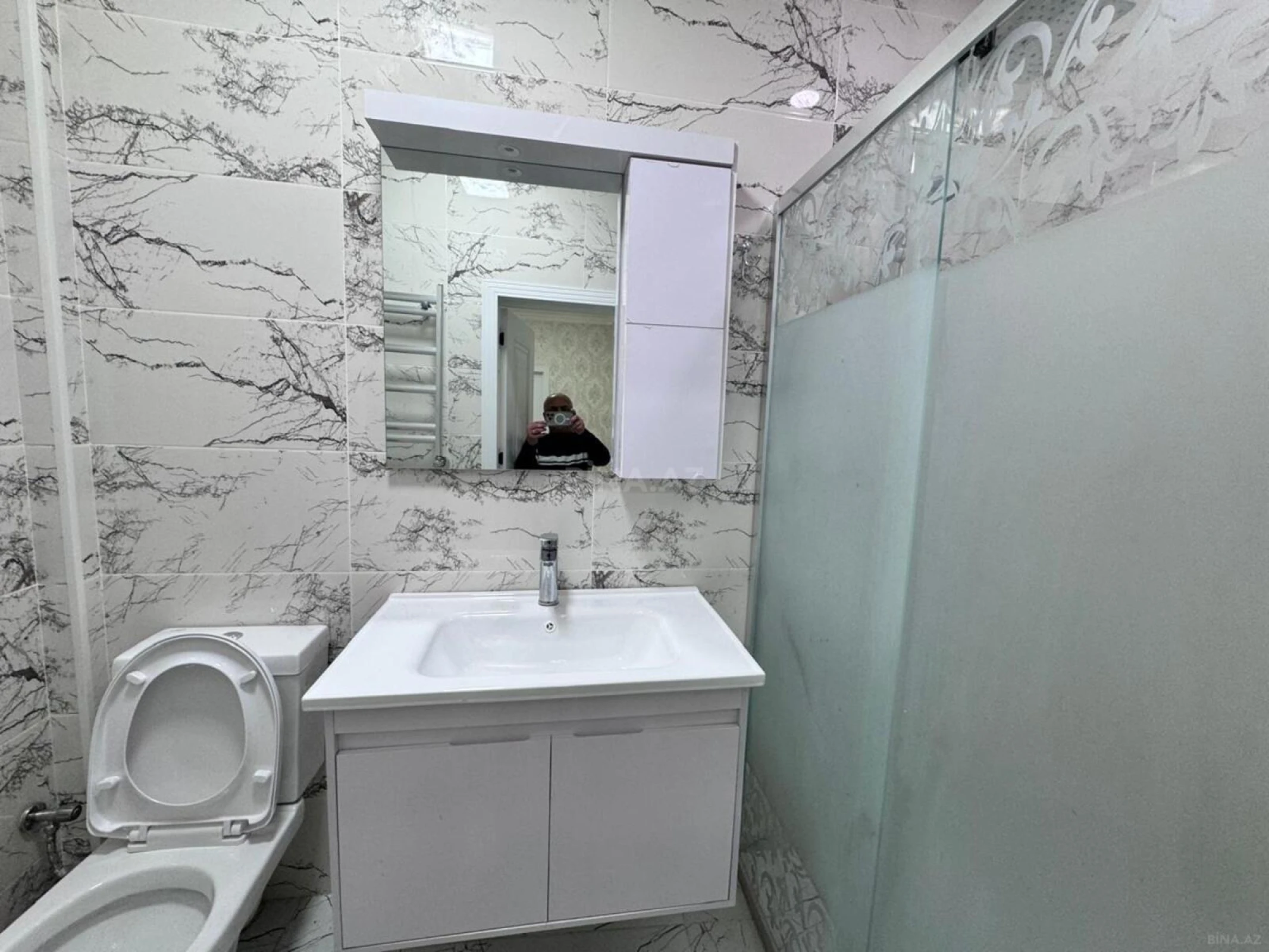 Satılır 4 otaqlı mənzil 90 m²