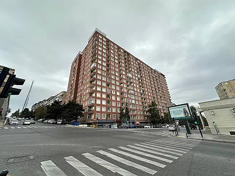 Satılır 2 otaqlı mənzil 68 m² — Bakı, Memar Əcəmi yanı 2 otaq 68.00 m²