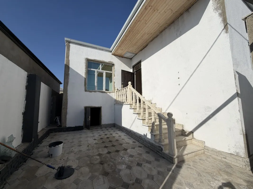 Satılır 2 otaqlı həyət evi 80 m²