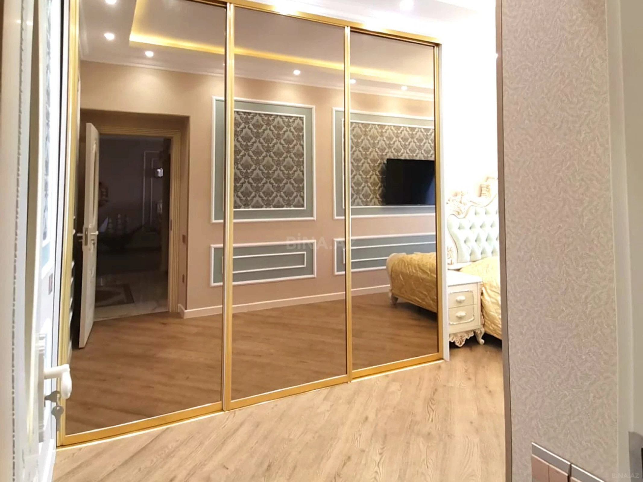 Satılır 4 otaqlı mənzil 89 m²