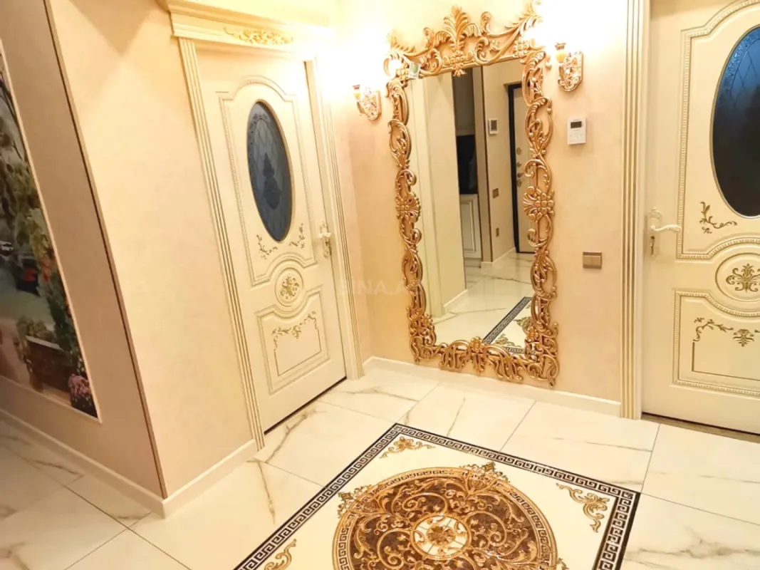 Satılır 4 otaqlı mənzil 89 m²