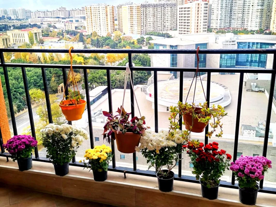 Satılır 4 otaqlı mənzil 89 m²