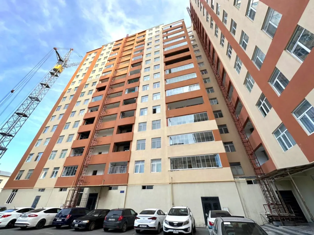 Satılır 4 otaqlı mənzil 89 m²