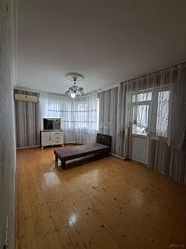 Kirayə verilir 3 otaqlı mənzil 115 m²