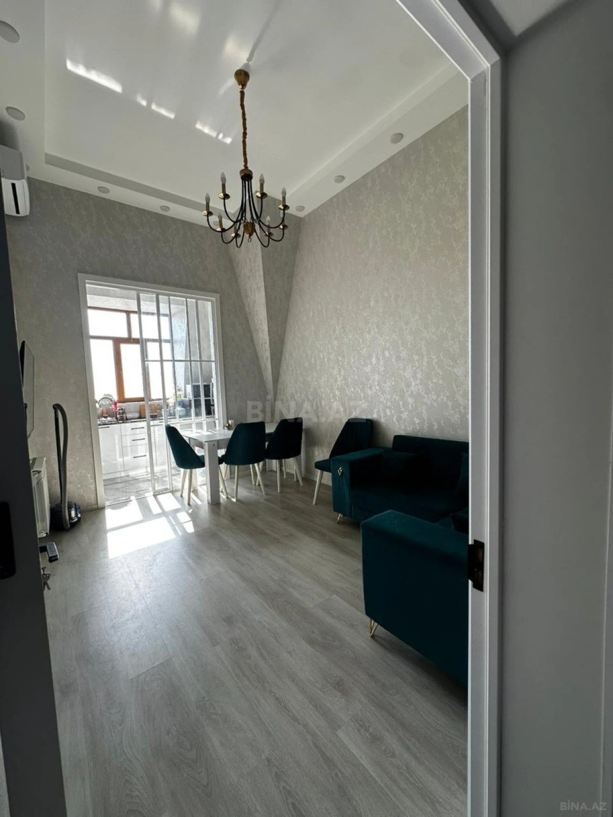 Satılır 2 otaqlı mənzil 52 m²