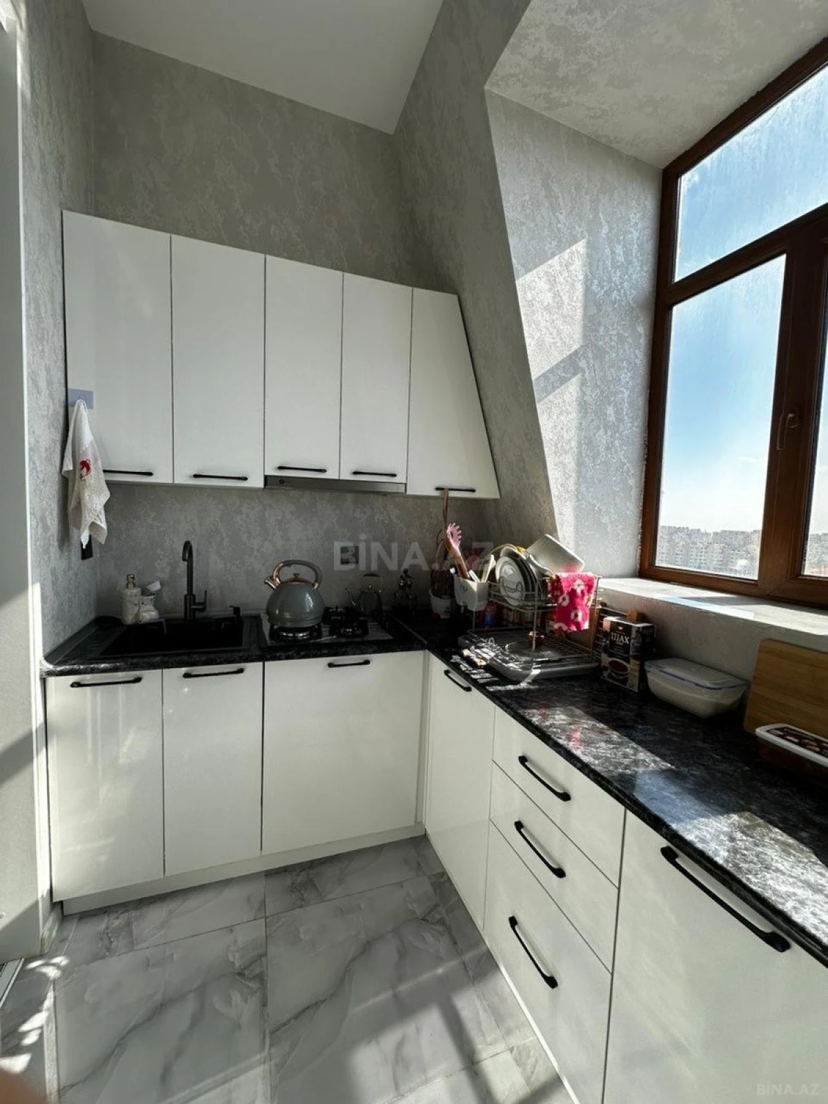 Satılır 2 otaqlı mənzil 52 m²