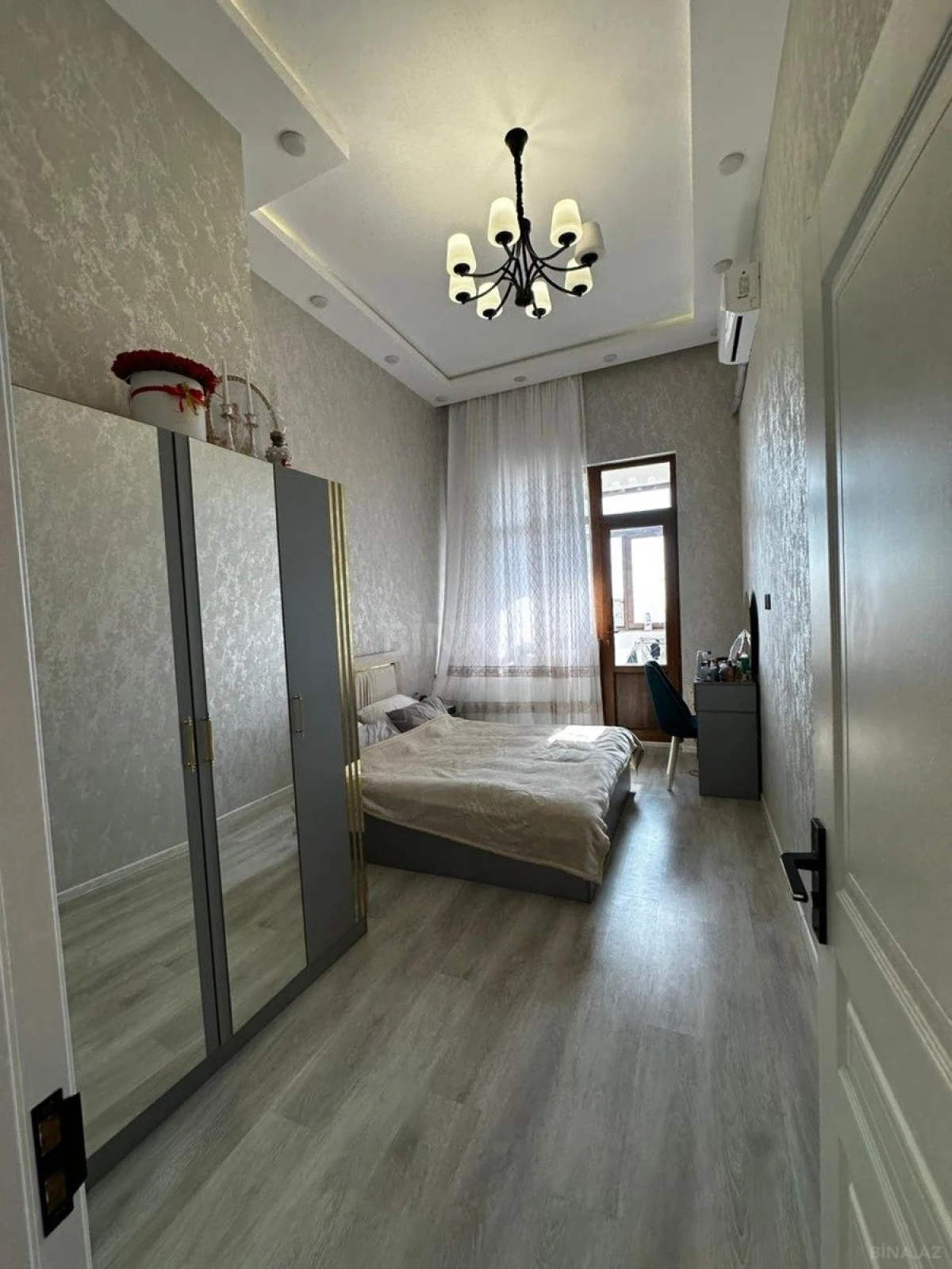 Satılır 2 otaqlı mənzil 52 m²