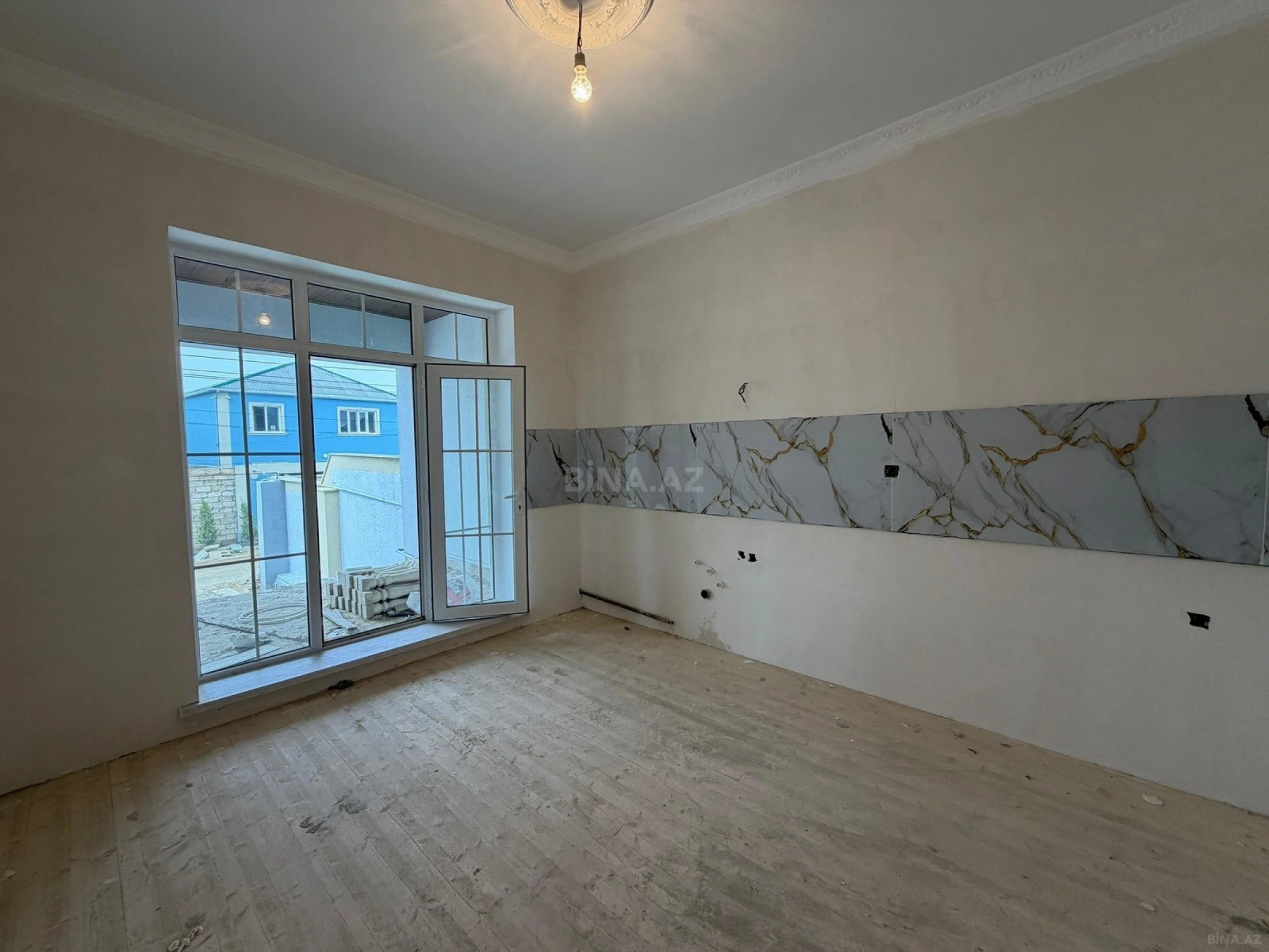 Satılır 3 otaqlı həyət evi 100 m²