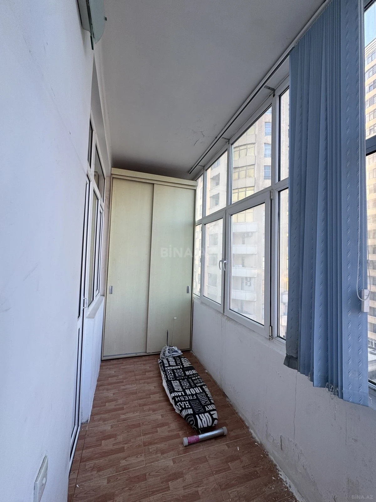 Kirayə verilir 3 otaqlı mənzil 180 m²