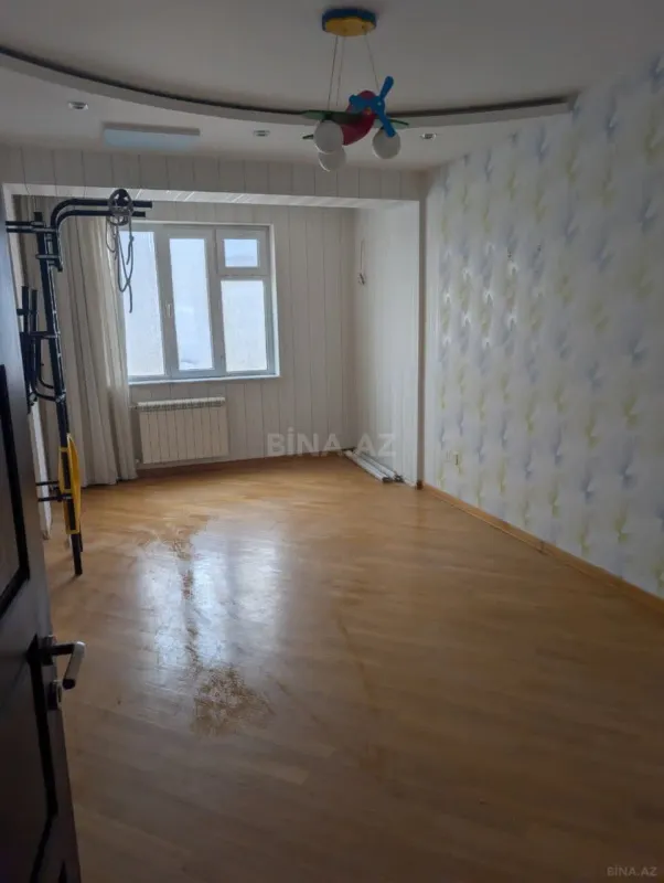 Satılır 3 otaqlı mənzil 96 m²