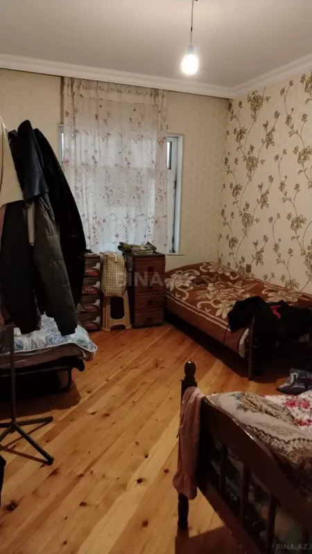 Satılır 5 otaqlı mənzil 150 m²