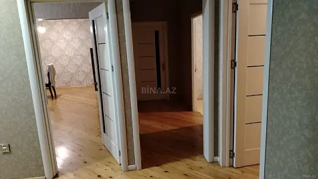 Satılır 5 otaqlı mənzil 150 m²