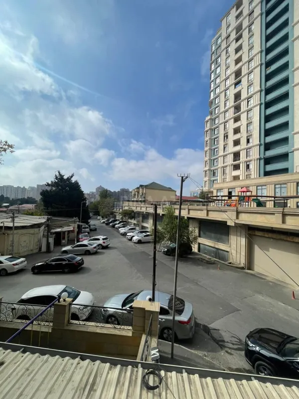 Kirayə verilir 2 otaqlı mənzil 65 m²