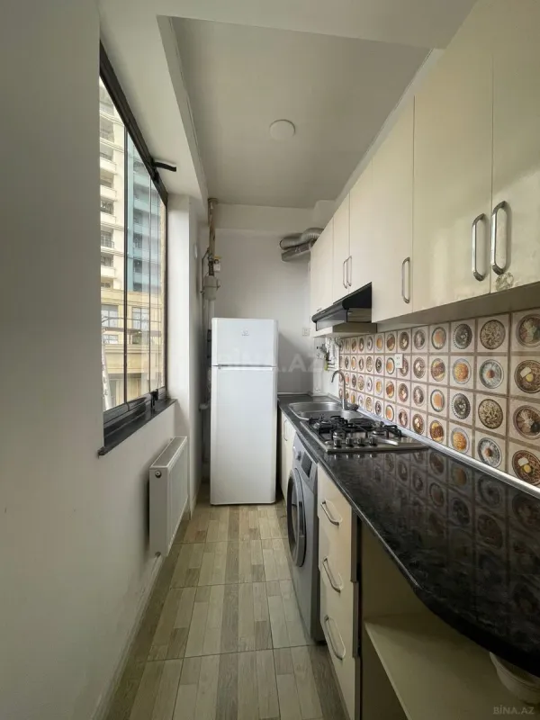 Kirayə verilir 2 otaqlı mənzil 65 m²