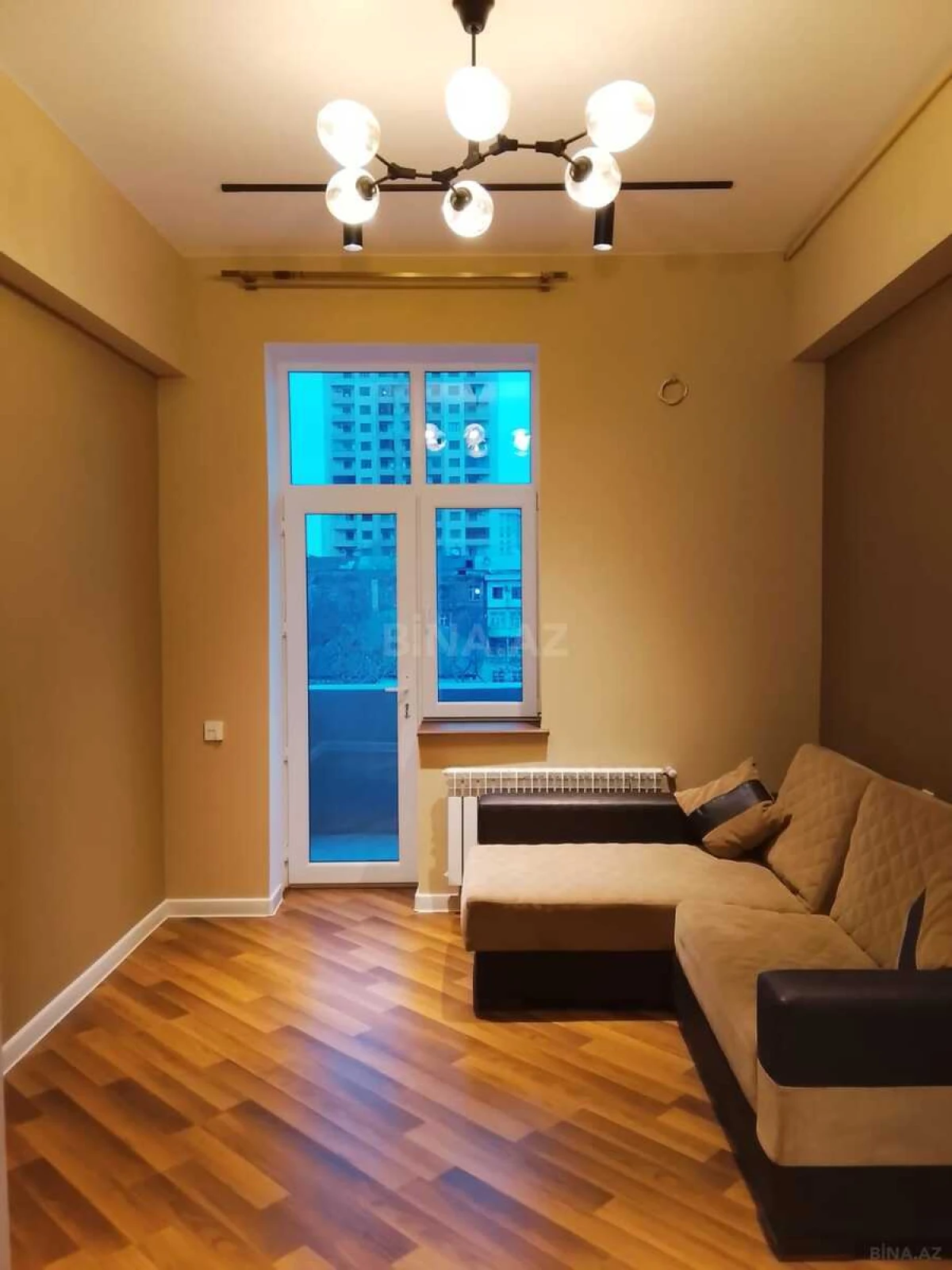 Satılır 2 otaqlı mənzil 65 m²