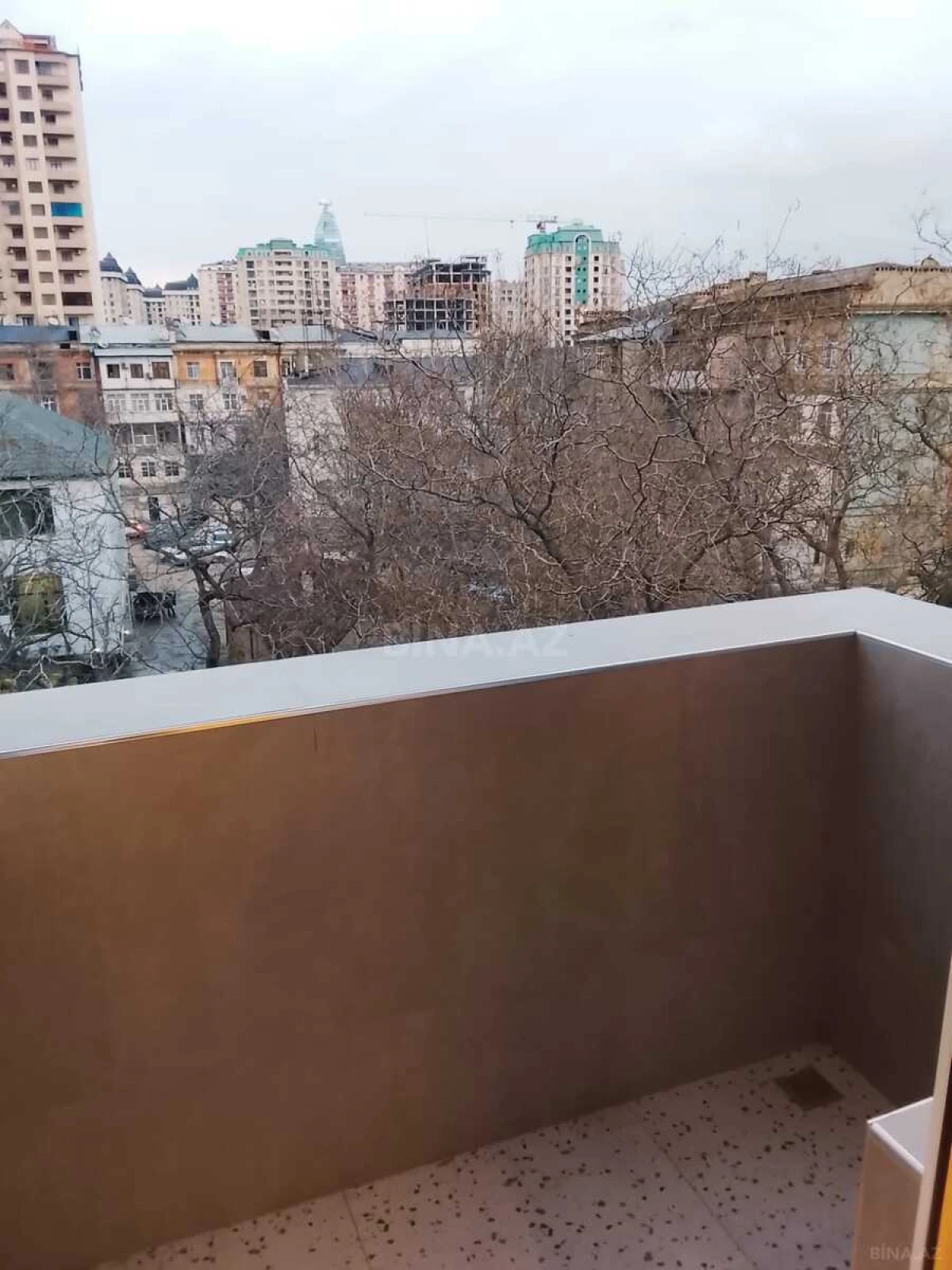 Satılır 2 otaqlı mənzil 65 m²