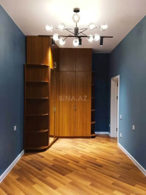 Satılır 2 otaqlı mənzil 65 m²