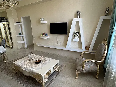Satılır 3 otaqlı mənzil 120 m² — Bakı, Həzi Aslanov qəs. 3 otaq 120.00 m²