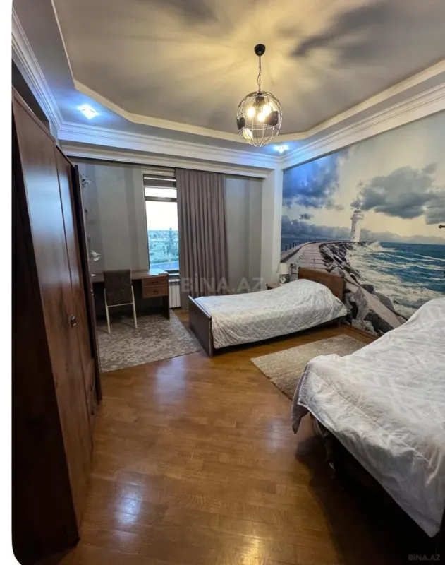 Kirayə verilir 3 otaqlı mənzil 138 m²