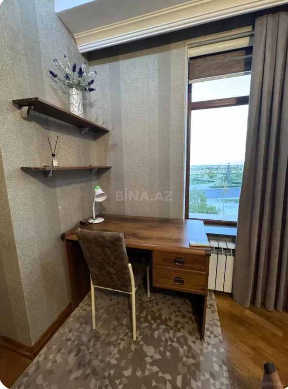 Kirayə verilir 3 otaqlı mənzil 138 m²