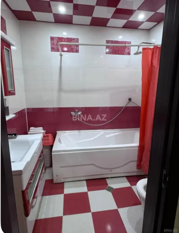 Kirayə verilir 3 otaqlı mənzil 138 m²