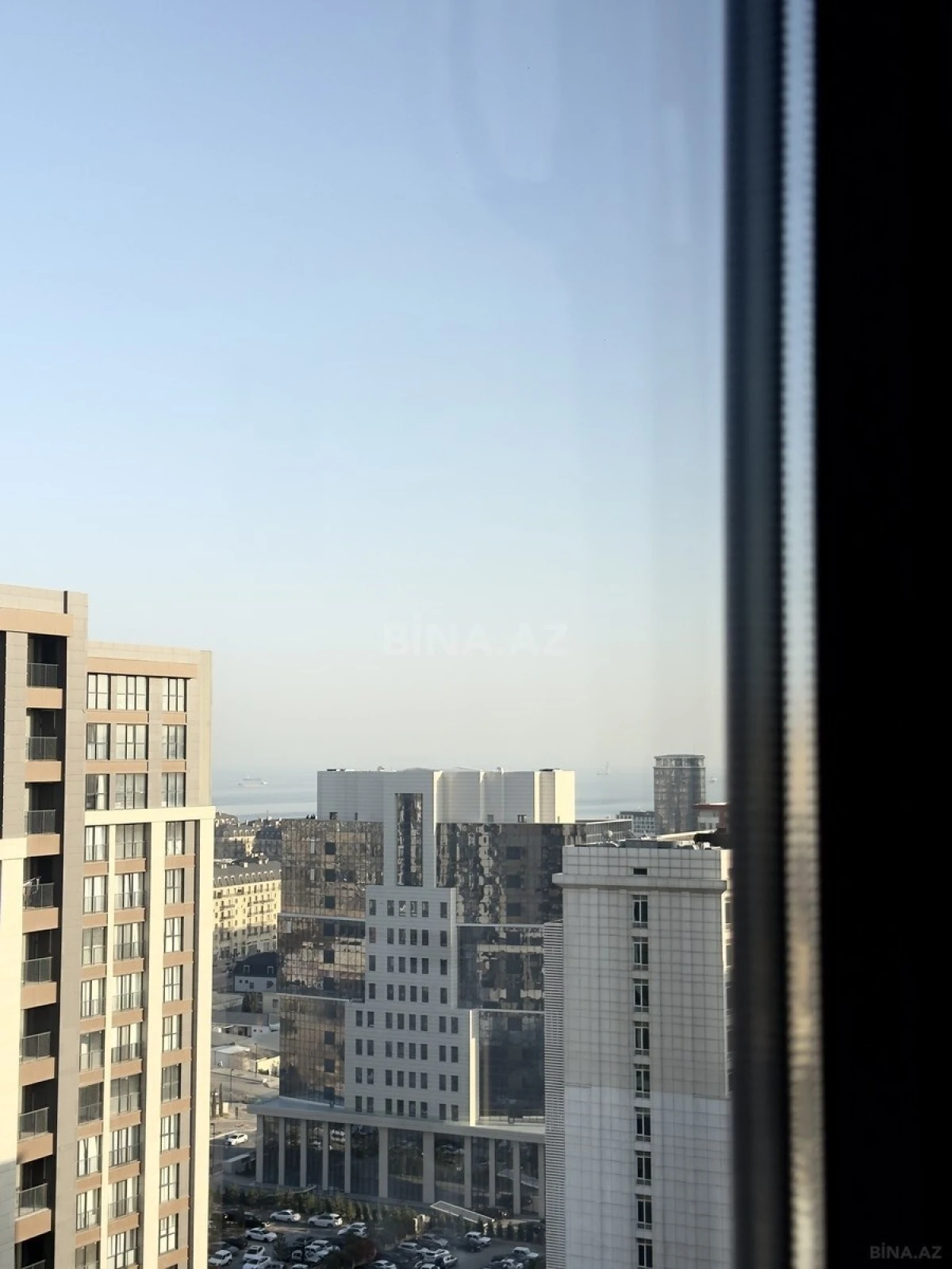 Satılır 2 otaqlı mənzil 68 m²