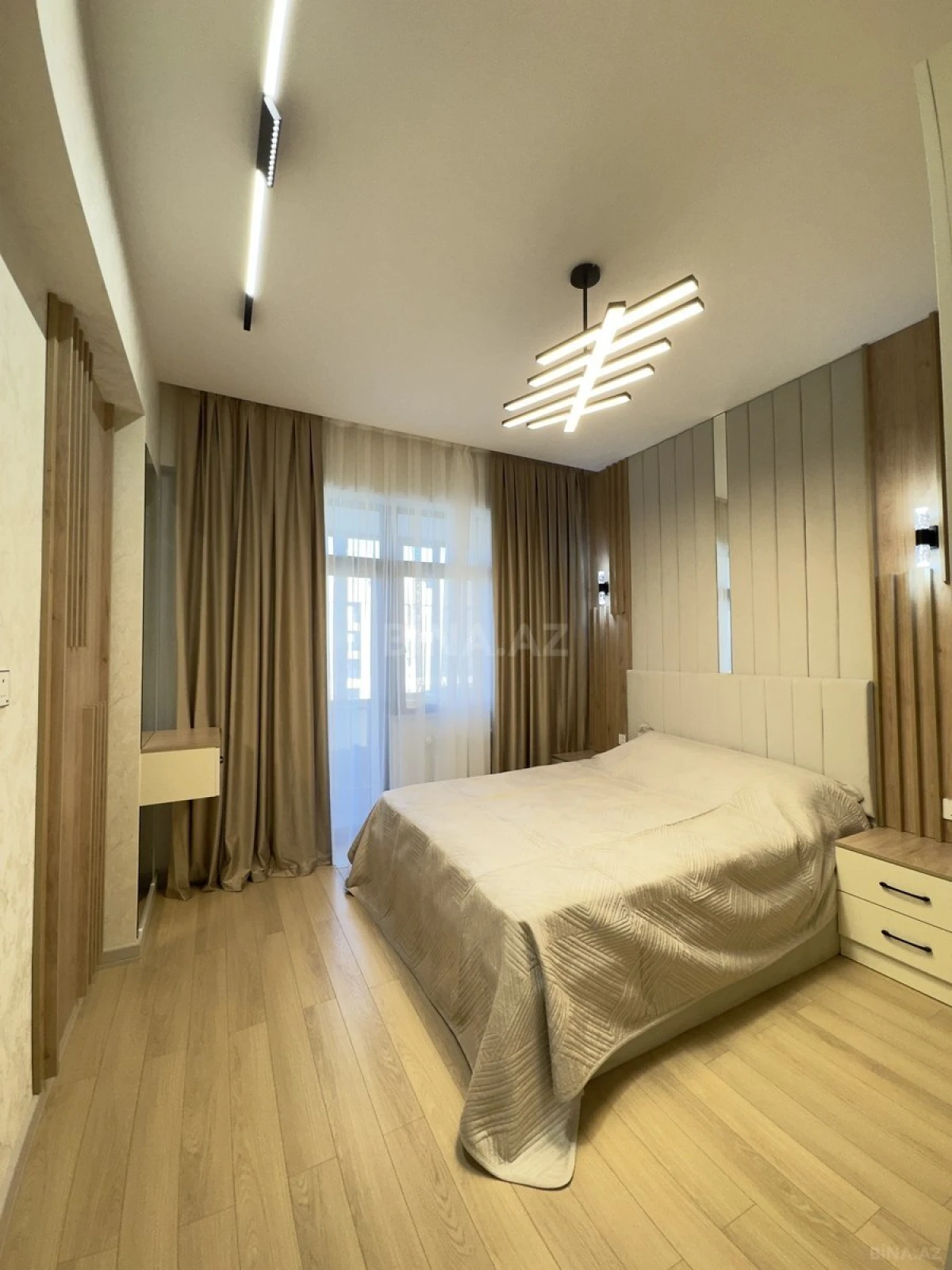 Satılır 2 otaqlı mənzil 68 m²