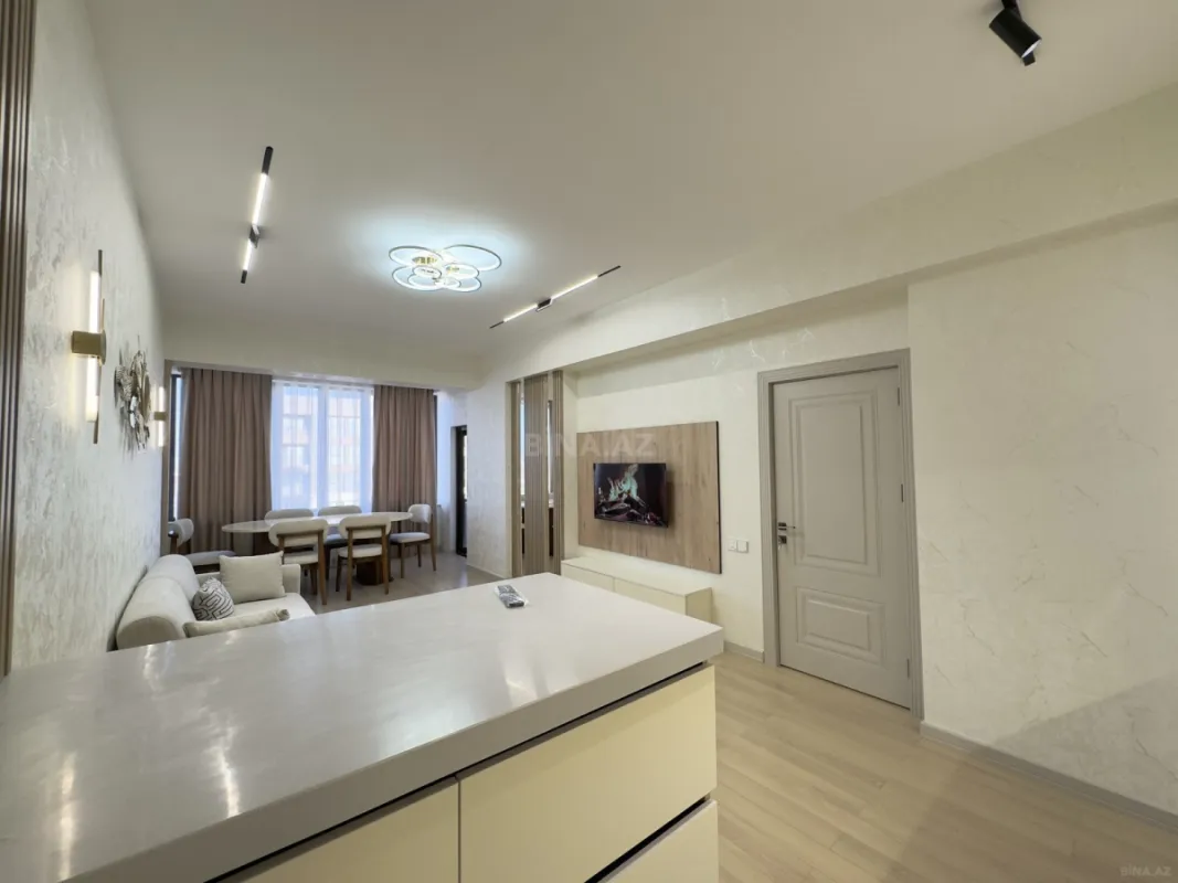 Satılır 2 otaqlı mənzil 68 m²