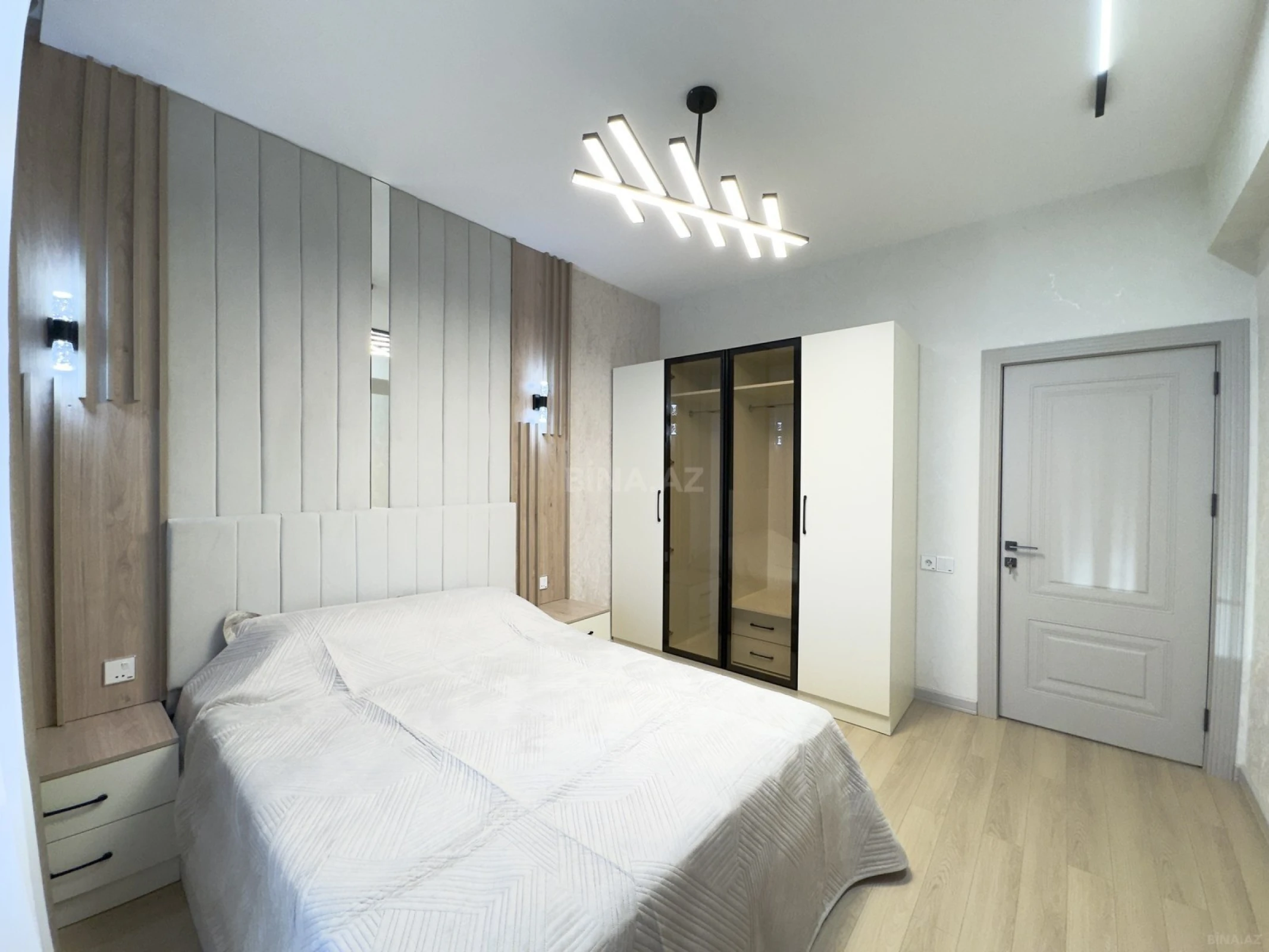 Satılır 2 otaqlı mənzil 68 m²