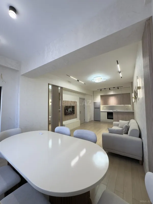 Satılır 2 otaqlı mənzil 68 m²