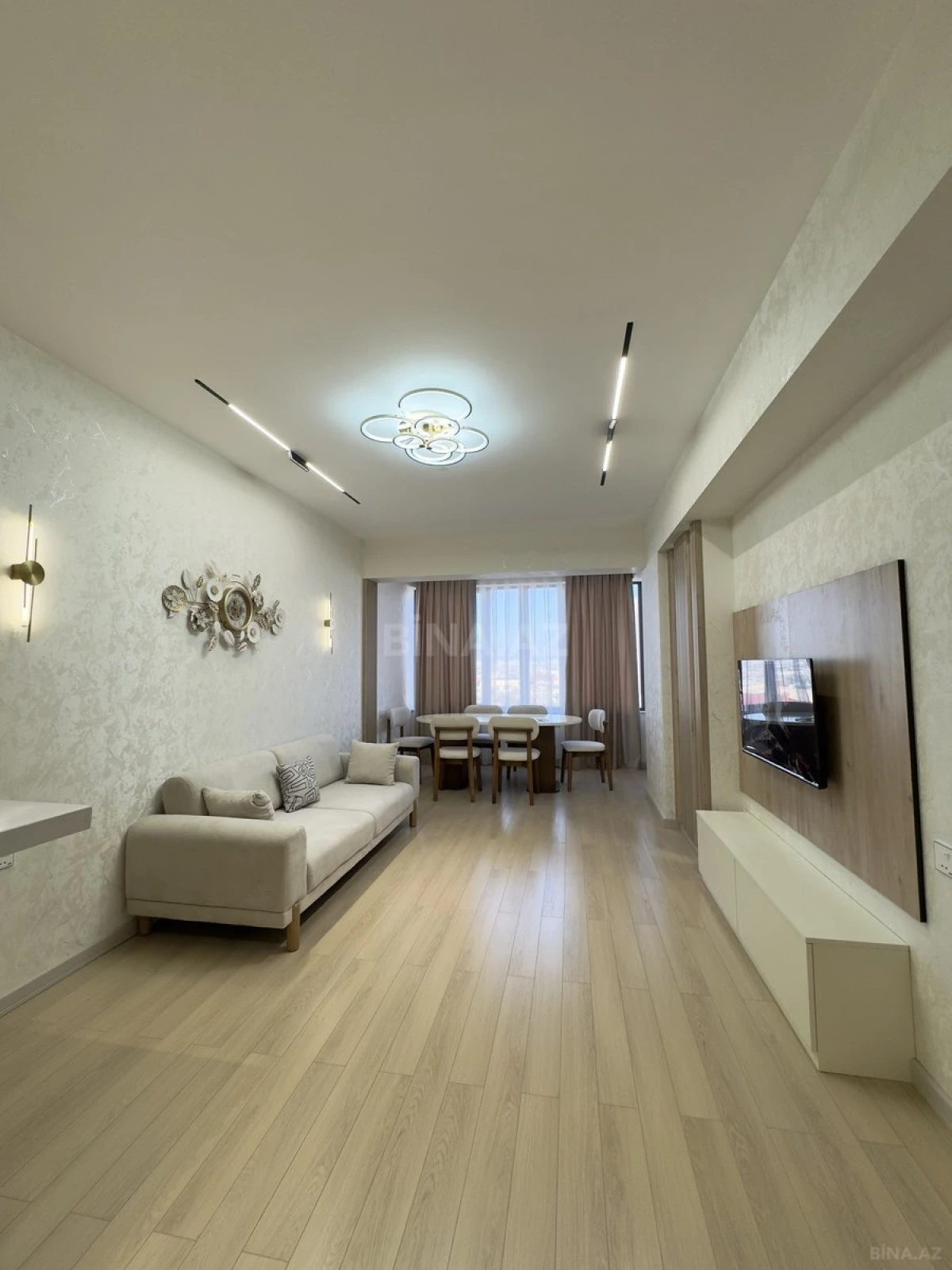 Satılır 2 otaqlı mənzil 68 m²